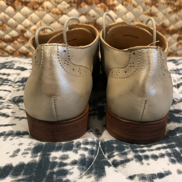 Cole Haan Women’s  Gold Brushed Leather Cap Toe Lace Up Oxford Brogue - Picture 4 of 10